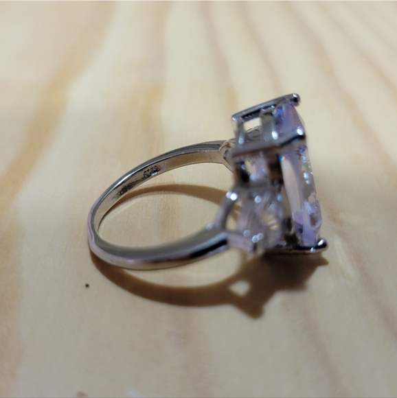 15ctw Simulated Diamond Ring NEW - Picture 7 of 10